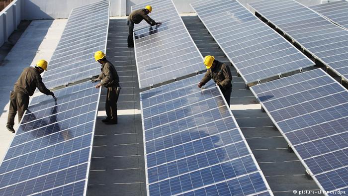 Solarpark in China (picture-alliance/dpa)